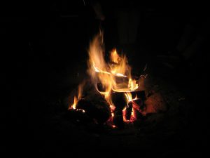 campfire-246261_1920